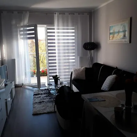 Apartament Pod Lipami Apartment